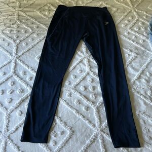 Gym Shark 7/8 Size navy Leggings.💗